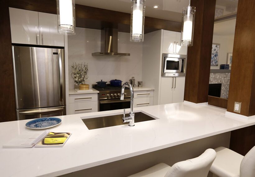 paul-lafrance-custom-built-bright-white-kitchen-19