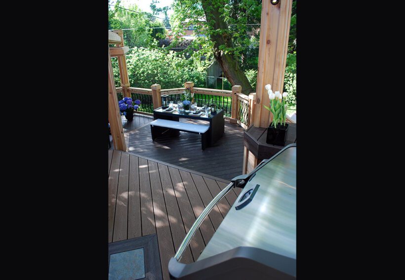 paul-lafrance-decked-out-deck-with-stairs-8