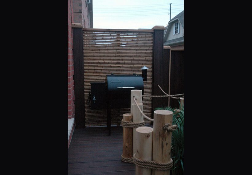 paul-lafrance-decked-out-tiki-bar-deck-7